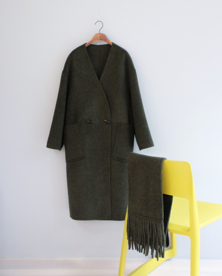 [limited] a khaki muffler coat