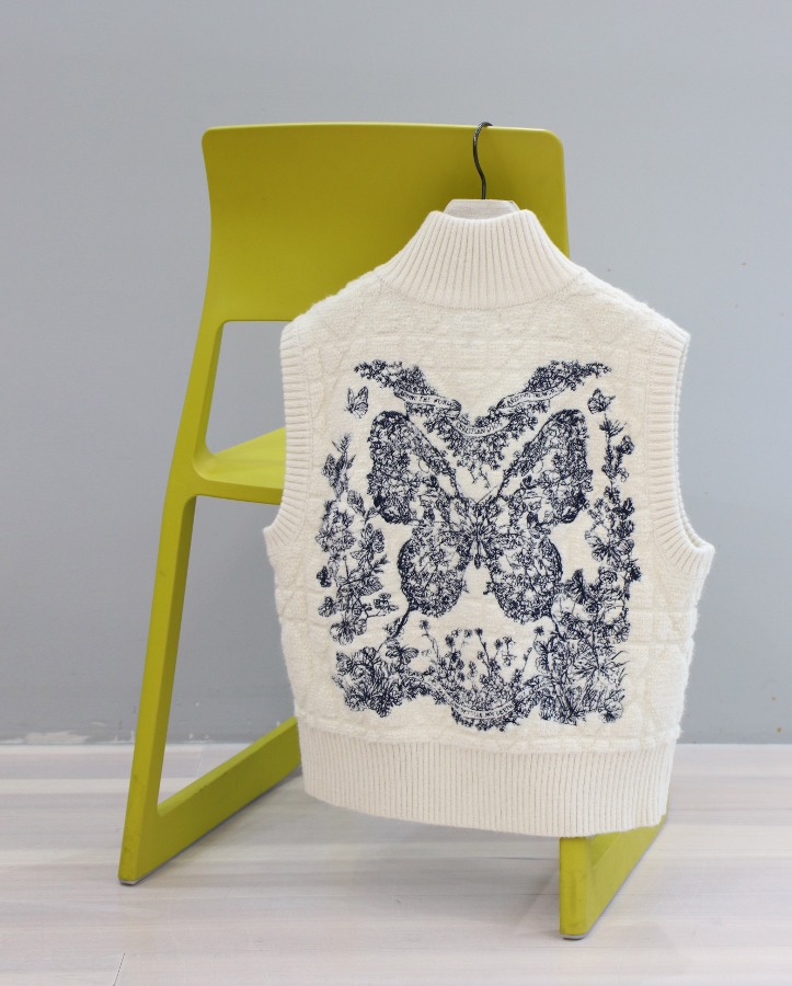 [premium] cashmere  wool butterfly vest