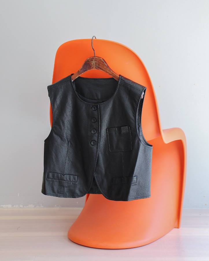 [premium] leather vest